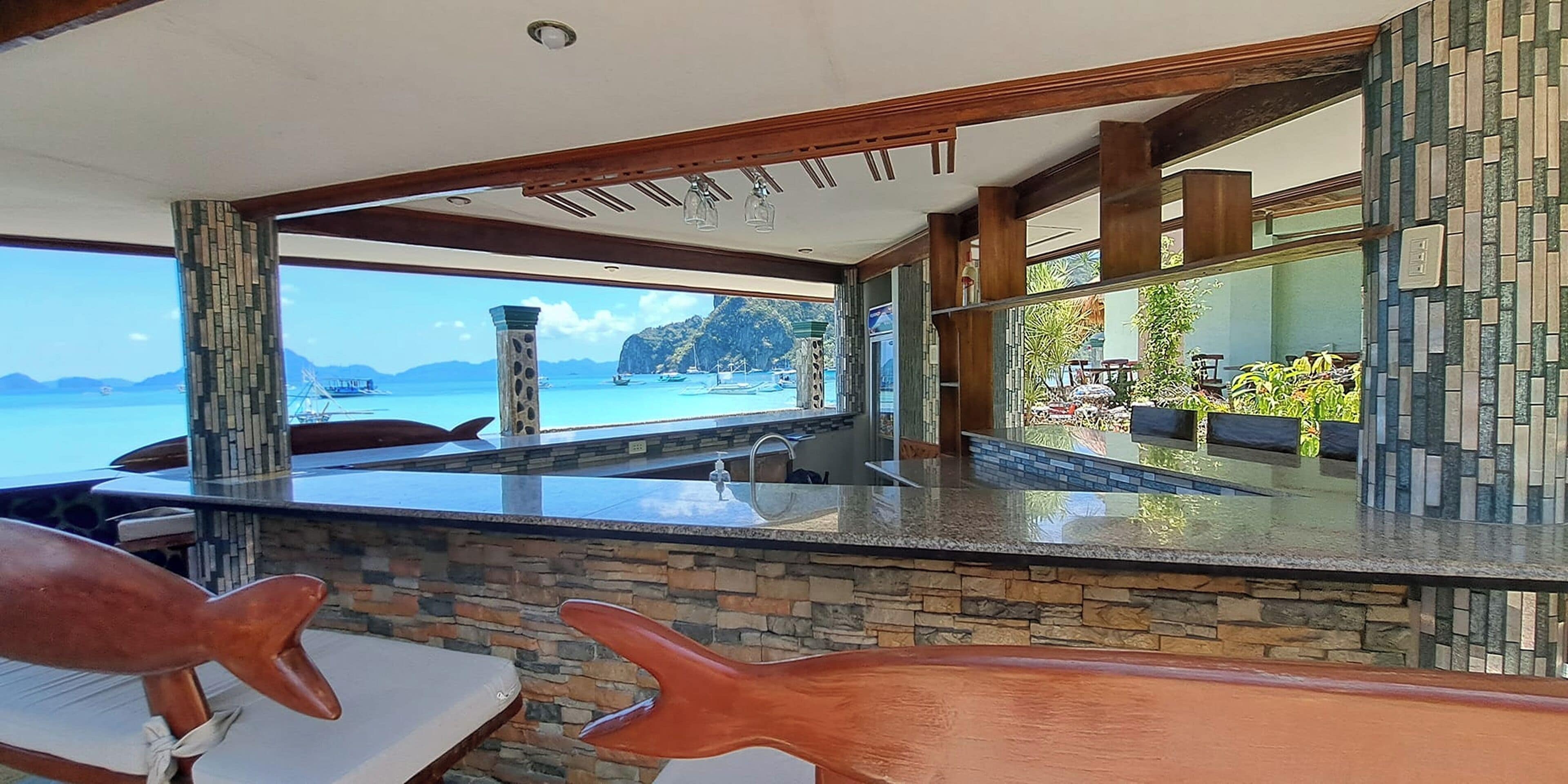 Daily full breakfast (PHP 250 per person)