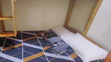 Tweepersoonskamer, gemeenschappelijke badkamer | Gratis wifi, beddengoed