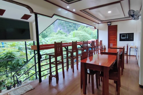 Summer Wind Pension House El Nido