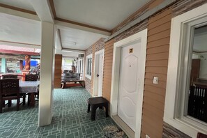 Phòng dành cho gia đình | Bàn, truy cập Internet không dây miễn phí, bộ trải giường