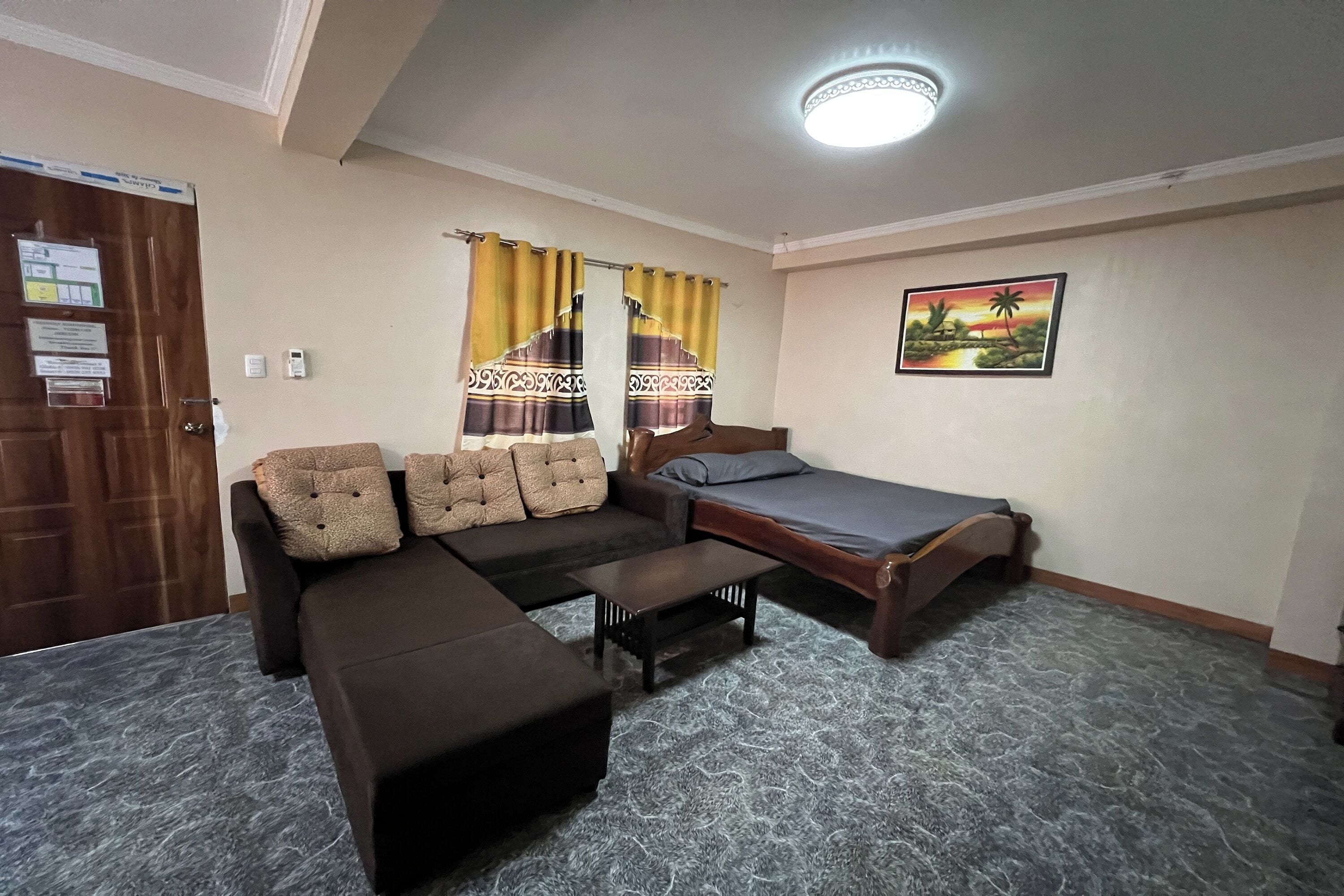 Habitación Deluxe | Escritorio, wifi gratis, ropa de cama