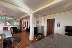 Lobby - Kakay Beach Resort (San Narciso)