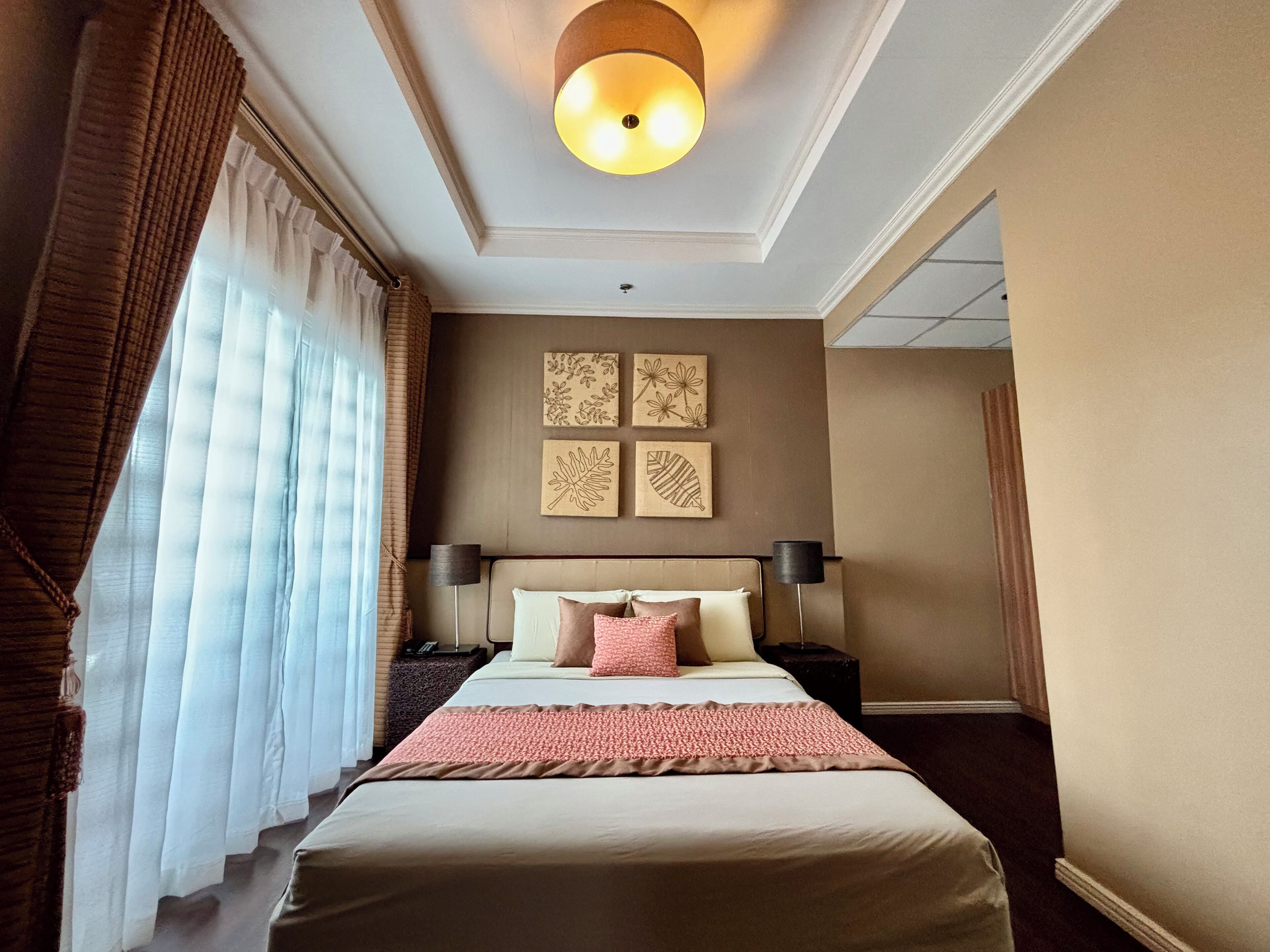 套房 | 書桌、免費無線上網、床單