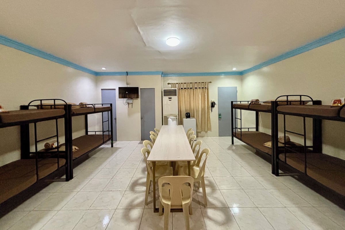 共用宿舍 | 書桌、免費無線上網、床單