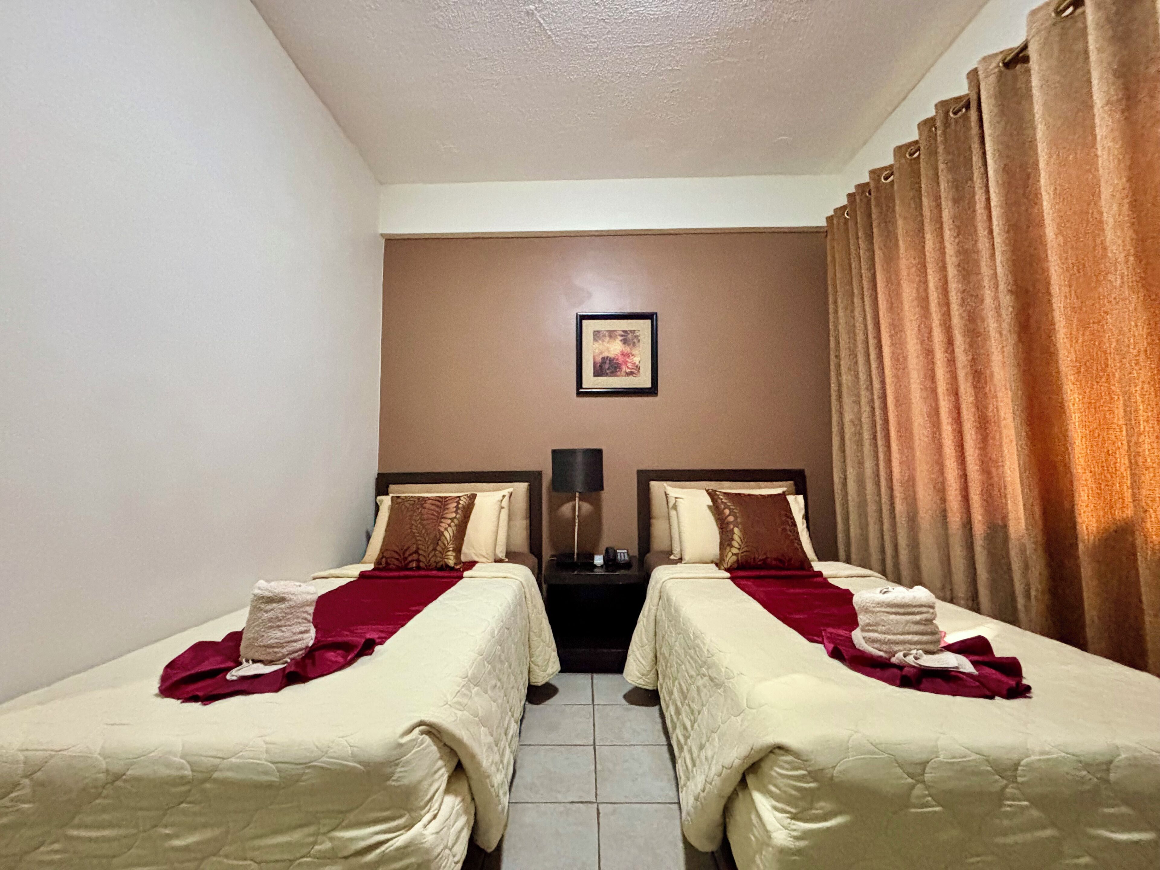 標準雙床房 | 書桌、免費無線上網、床單