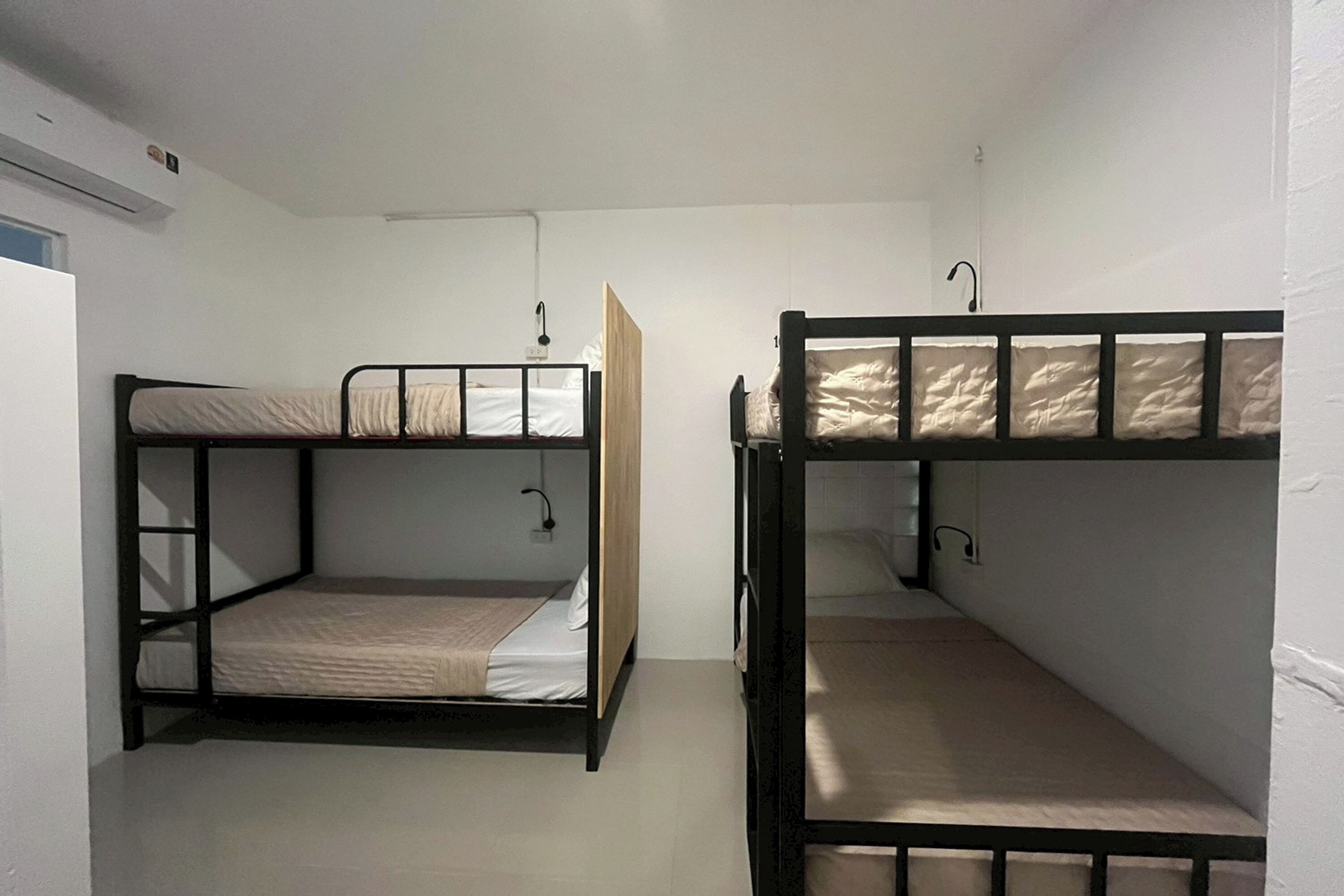 Shared Dormitory, Women only | Free WiFi, bed sheets