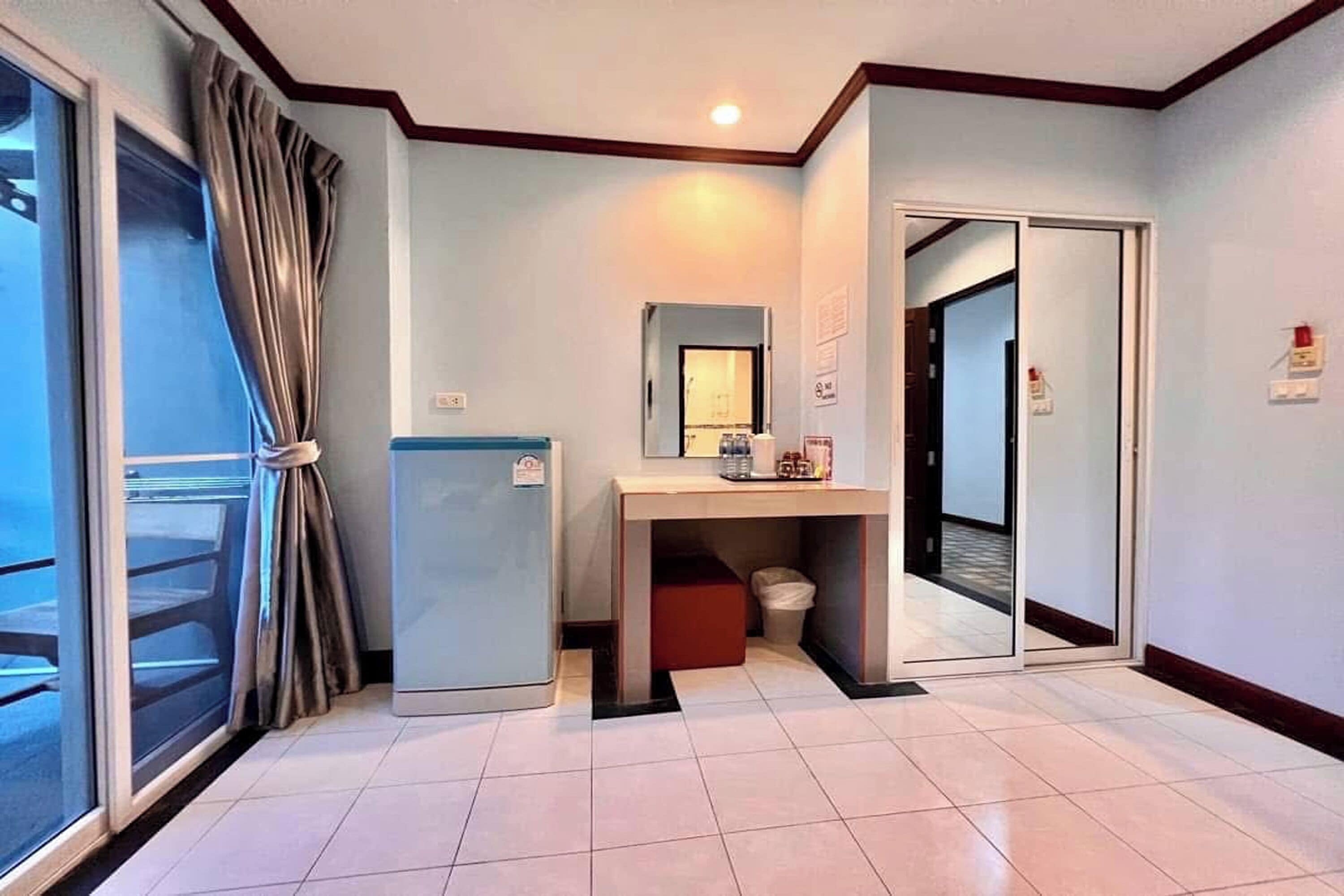 Superior Room | Desk, blackout curtains, free WiFi, bed sheets