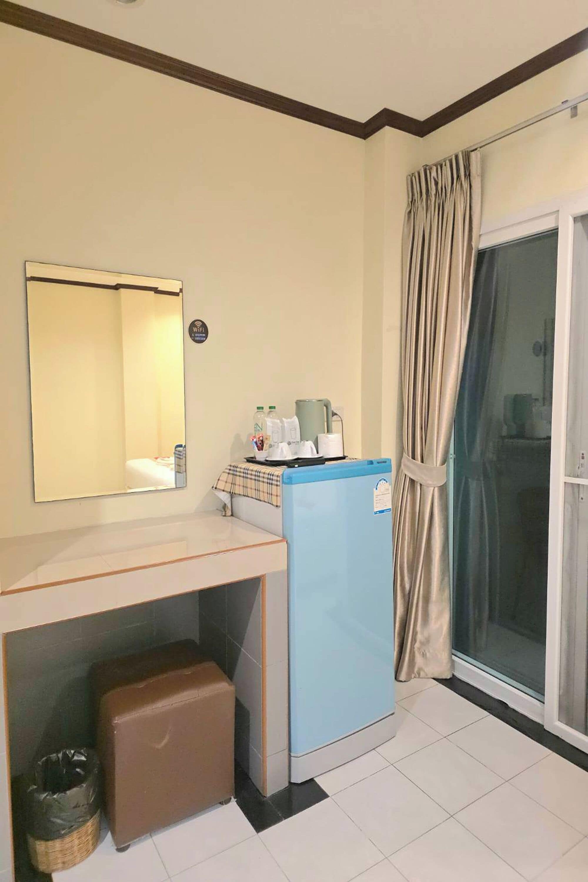 Superior kamer | Een bureau, verduisterende gordijnen, gratis wifi, beddengoed