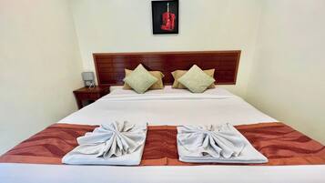 Chambre Supérieure | Bureau, rideaux occultants, Wi-Fi gratuit, draps fournis