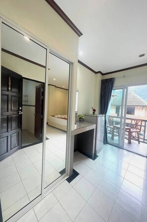 Superior-huone | Työpöytä, pimennysverhot, ilmainen Wi-Fi, vuodevaatteet