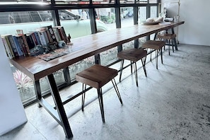 Lobby - Stay Here Hostel (Chiang Mai)