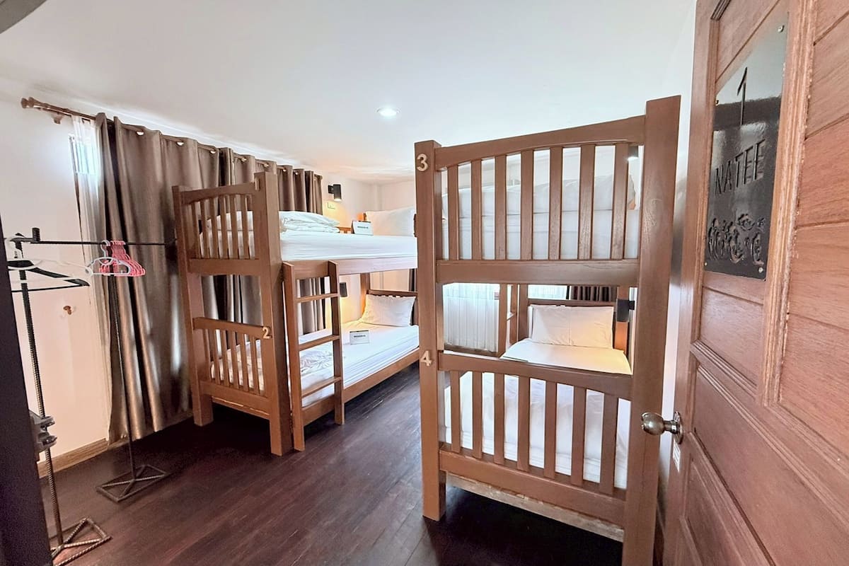 Shared Dormitory, Mixed Dorm | Free WiFi, bed sheets