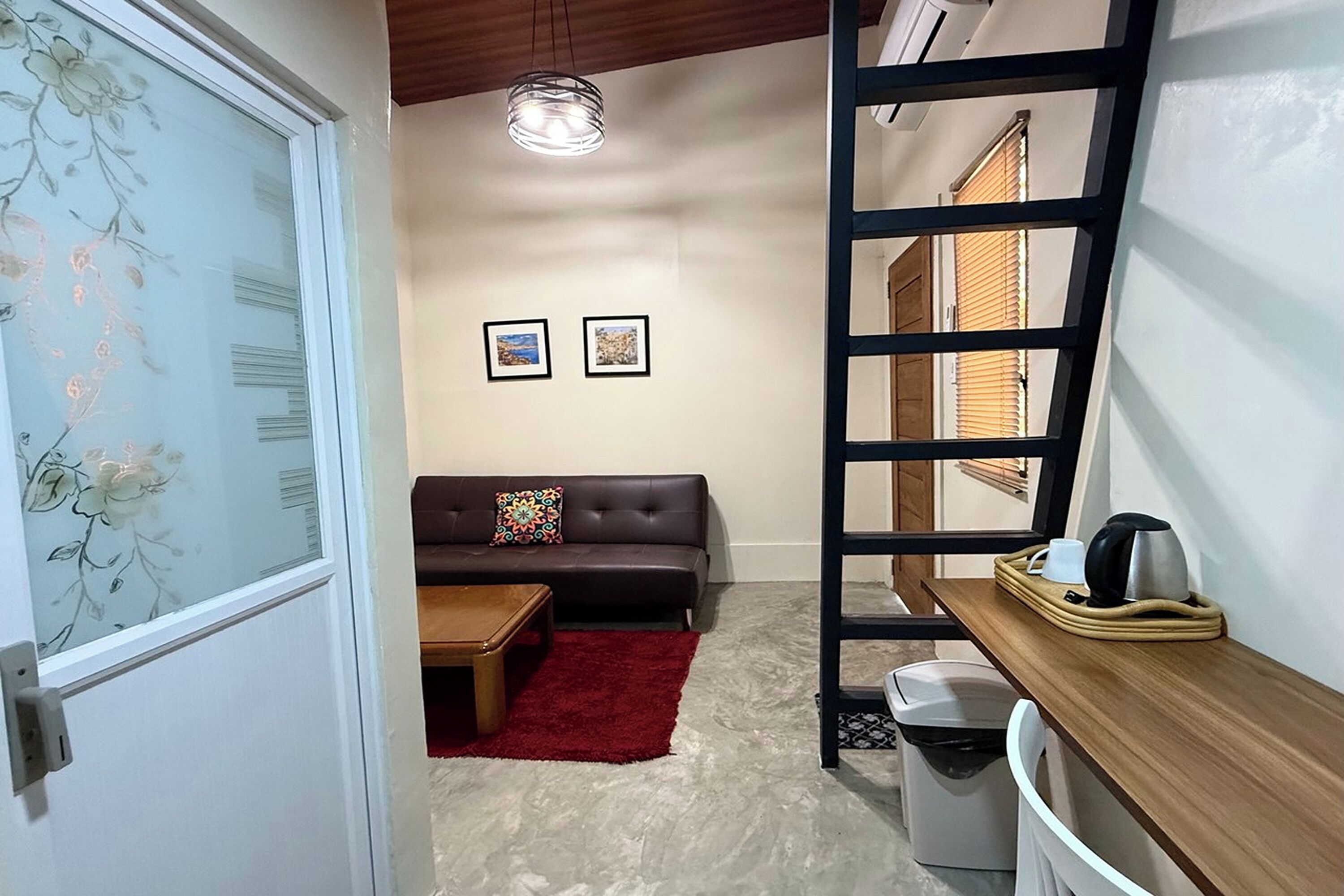 스위트 | 무료 WiFi, 침대 시트