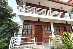 Front of property - Camp Saint John Hotel La Union (San Juan)