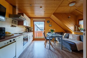 Interior - Apartment 'Sonnenschein' with Shared Terrace, Garden and Wi-Fi (Oberharmersbach)