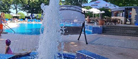 Seasonal outdoor pool