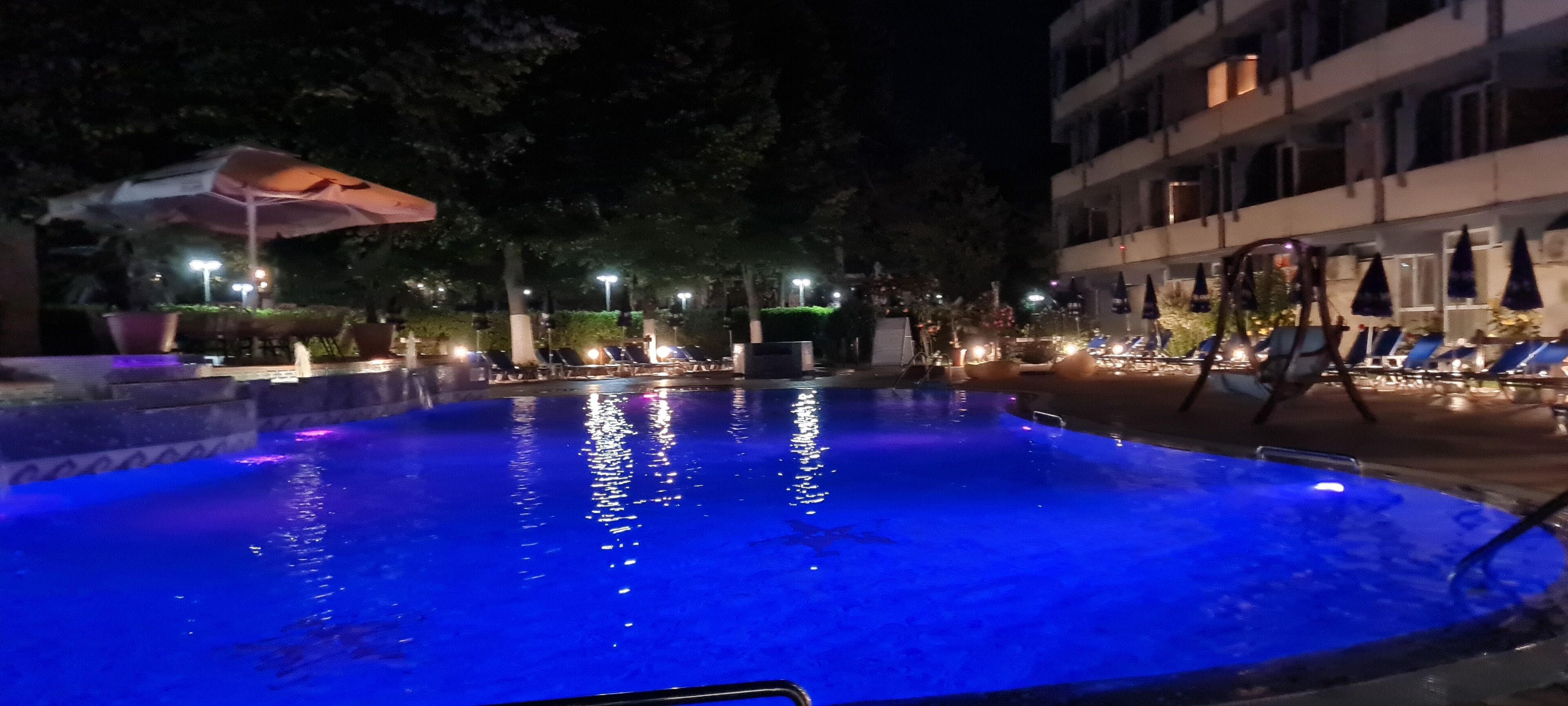 Seasonal outdoor pool