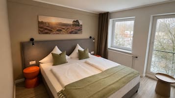 Doppelzimmer | Schreibtisch, laptopgeeigneter Arbeitsplatz, kostenloses WLAN