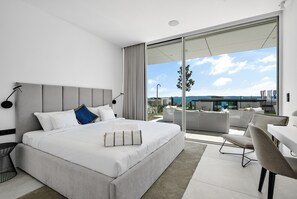 6 chambres, fer et planche à repasser, Wi-Fi, draps fournis