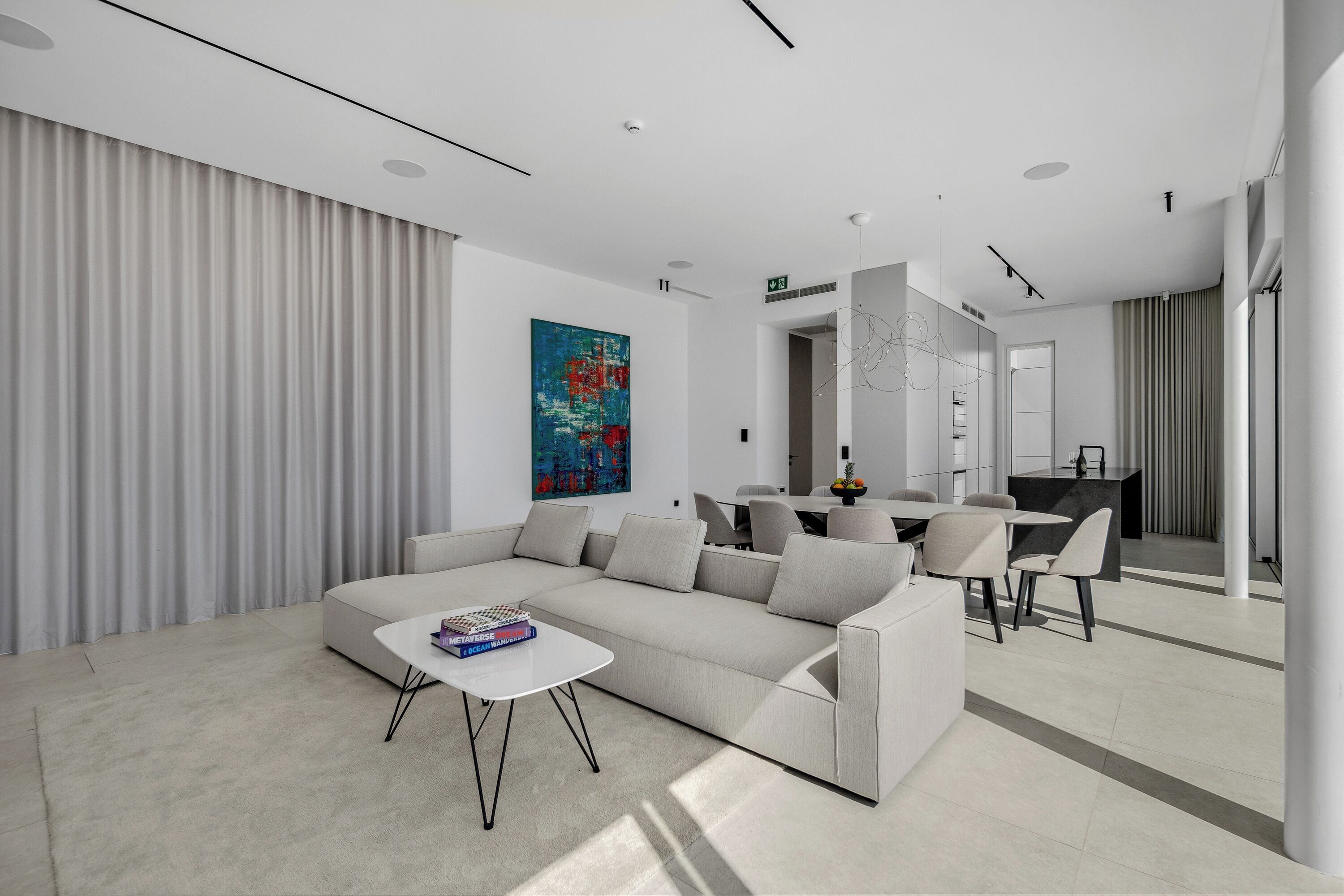 TV connectée, cheminée, jeux vidéo