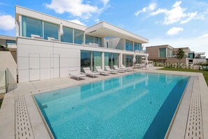 Pool - Luxury villa with pool at seaside resort (Ugljan)