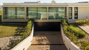 Property grounds - 6-bedroom ultra luxury. Seafront.  Wellness / Fitness / Pool (Ugljan)