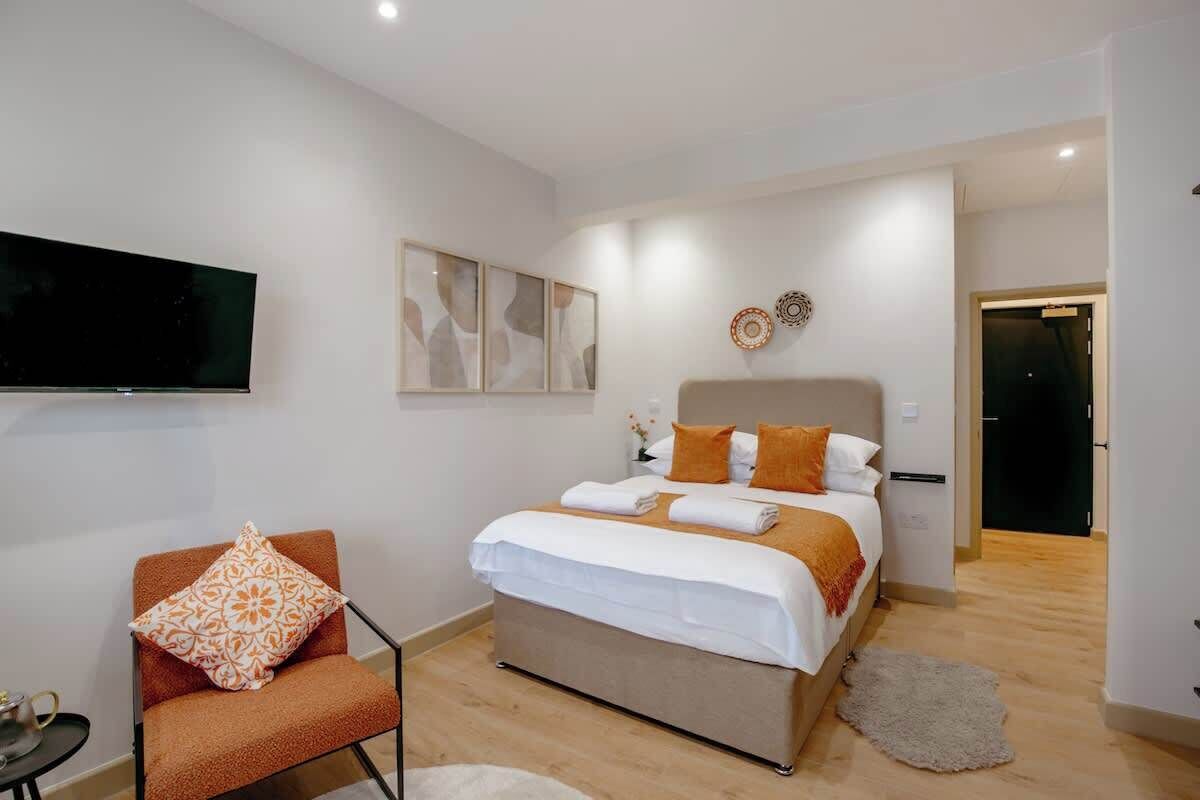 1 quarto, ferros/tábuas de passar roupa, Wi-Fi, roupa de cama