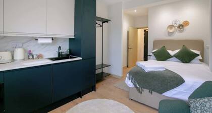 Lindenstone | Steps from Maidstone High Street