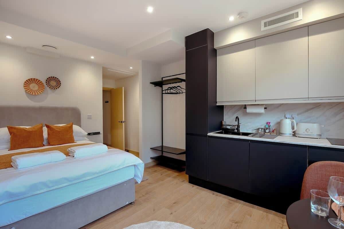 1 bedroom, iron/ironing board, WiFi, bed sheets