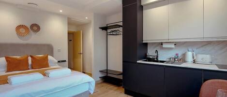 1 bedroom, iron/ironing board, WiFi, bed sheets