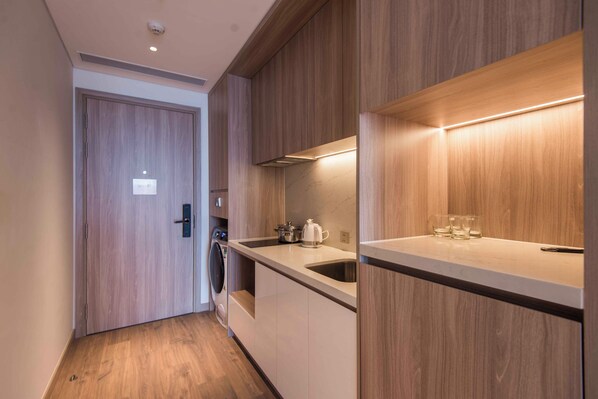 المنشأة من الداخل