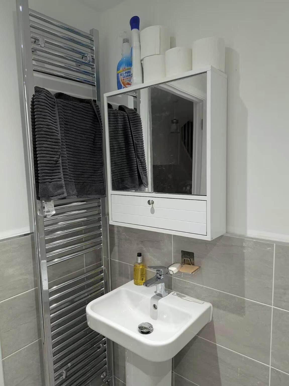Room, 1 Bedroom | Bathroom