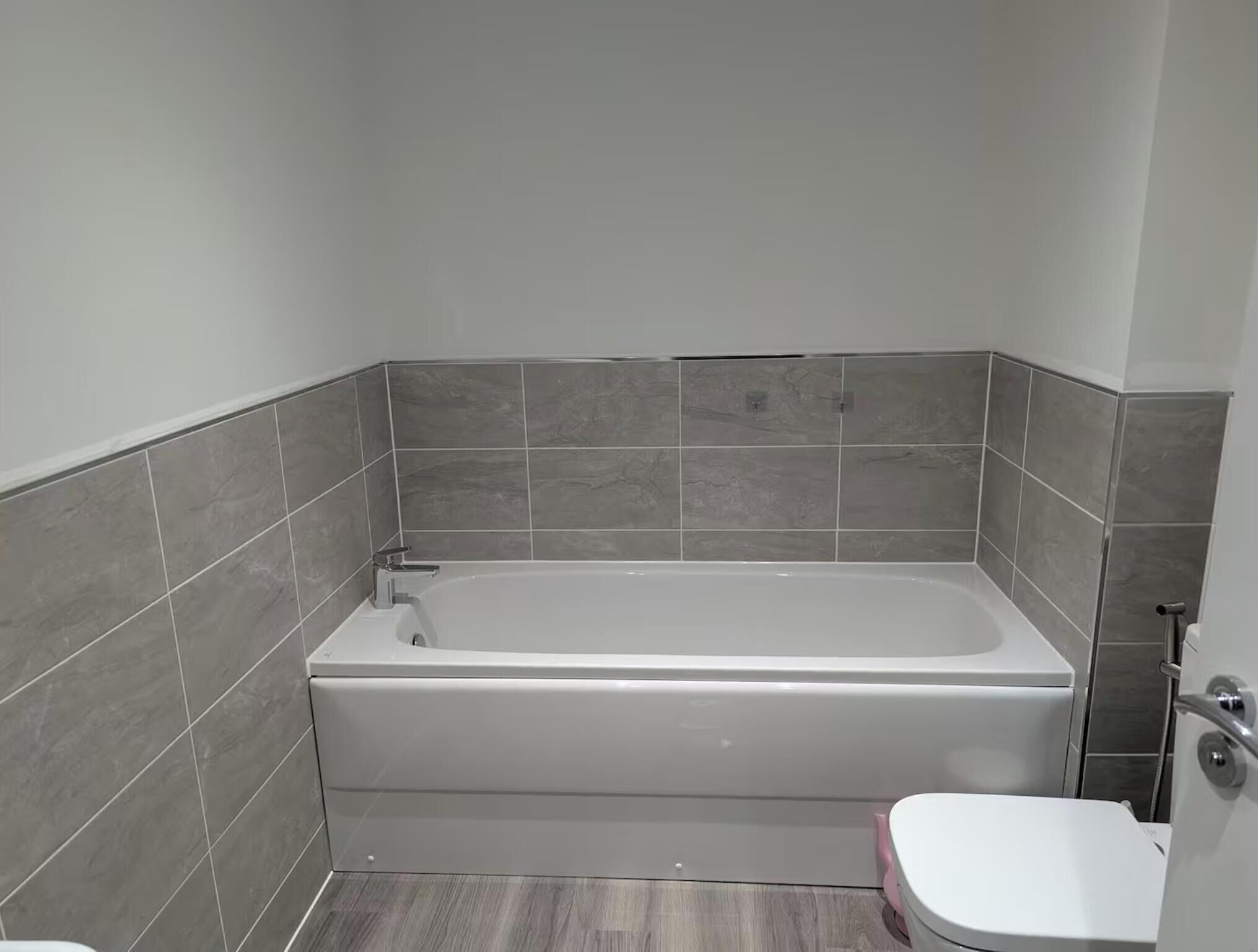 Room, 1 Bedroom | Bathroom