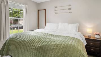 3 多间卧室、熨斗/熨衣板、WiFi、床单