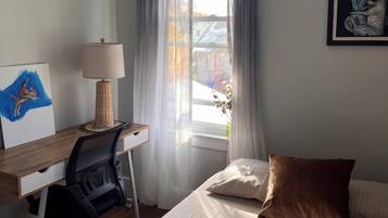 2 slaapkamers, een bureau, gratis wifi, beddengoed