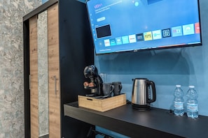 Family Quadruple Room | Free WiFi - Dimora Napoli Centrale (Naples)