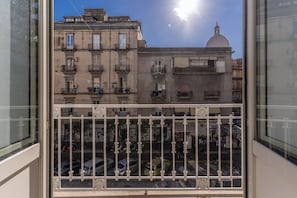 City view from property - Dimora Napoli Centrale (Naples)