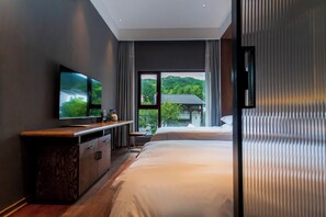 Klassieke kamer, 1 twee- of 2 eenpersoonsbedden, uitzicht op de binnenplaats | Luxe beddengoed, donsdekens, individueel gedecoreerd