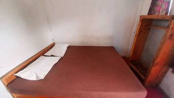 Deluxe Double Room | Free WiFi, bed sheets
