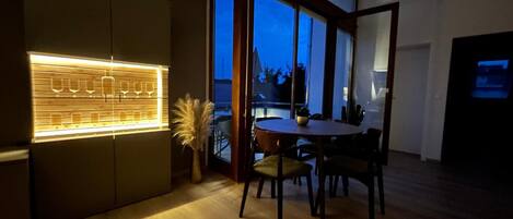 تناول الطعام