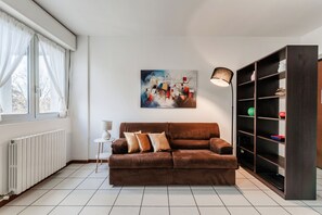 Comfort Stüdyo | Oturma alanı | Dijital TV kanalları bulunan 32 inç düz ekran televizyon 