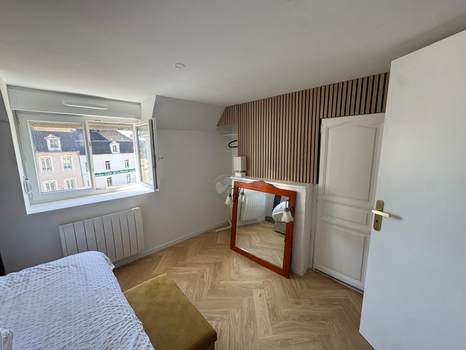 2 chambres, fer et planche à repasser, accès Internet, draps fournis