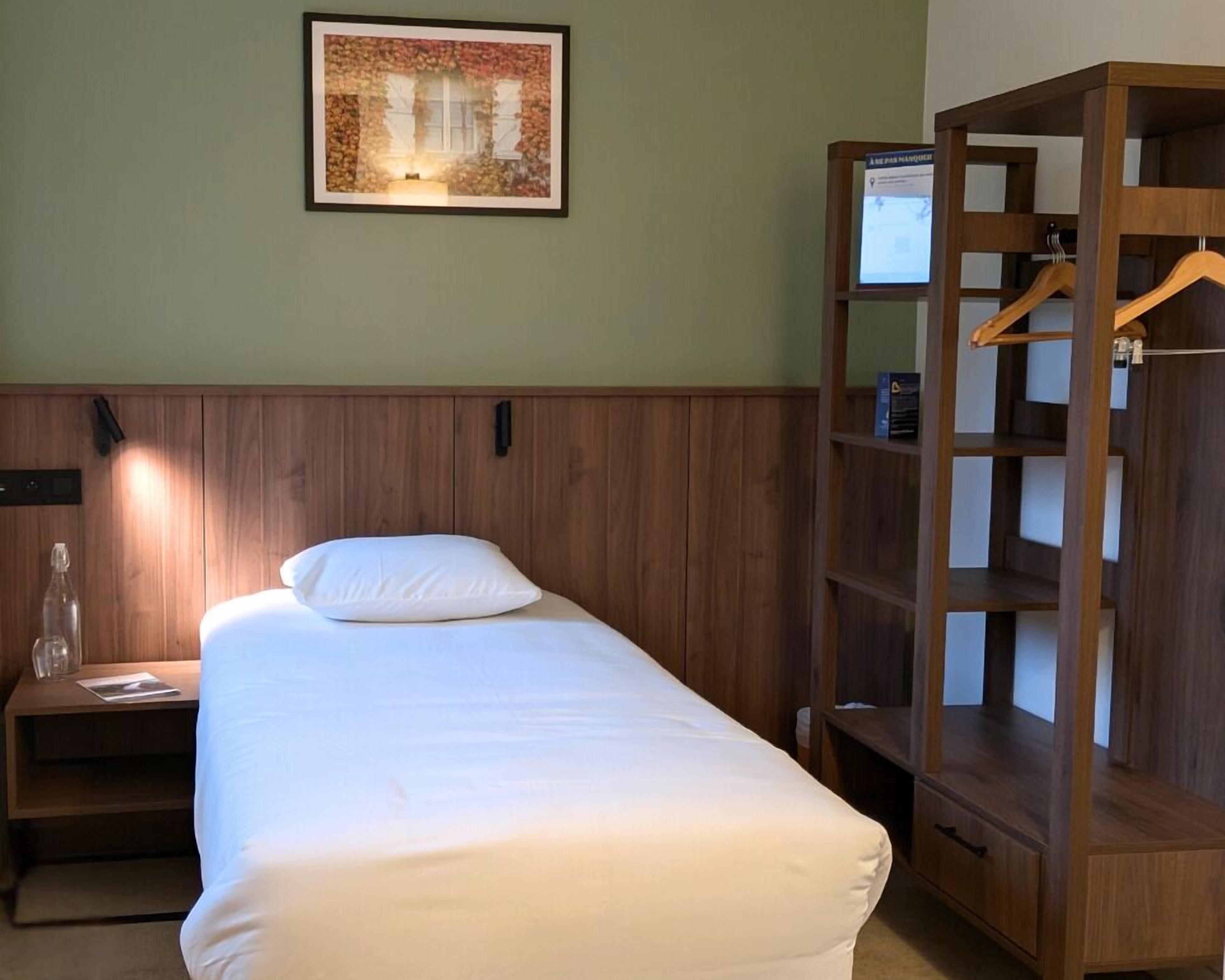 Colchones con pillow-top, cunas gratuitas, wifi gratis y ropa de cama 