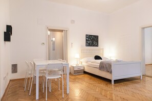 Eenvoudig appartement | Een strijkplank/strijkijzer, gratis wifi