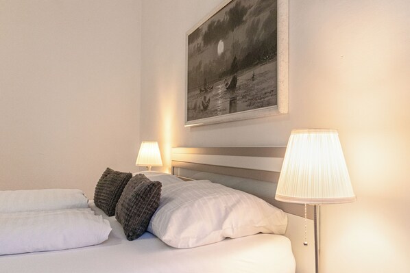 شقة بتجهيزات أساسية | مكواة/لوح كي وواي فاي مجانًا