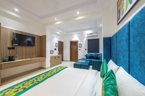 Doppia Deluxe | Una scrivania, ferro/asse da stiro