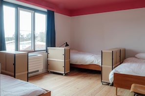 2 室のベッドルーム、WiFi、ベッドシーツ