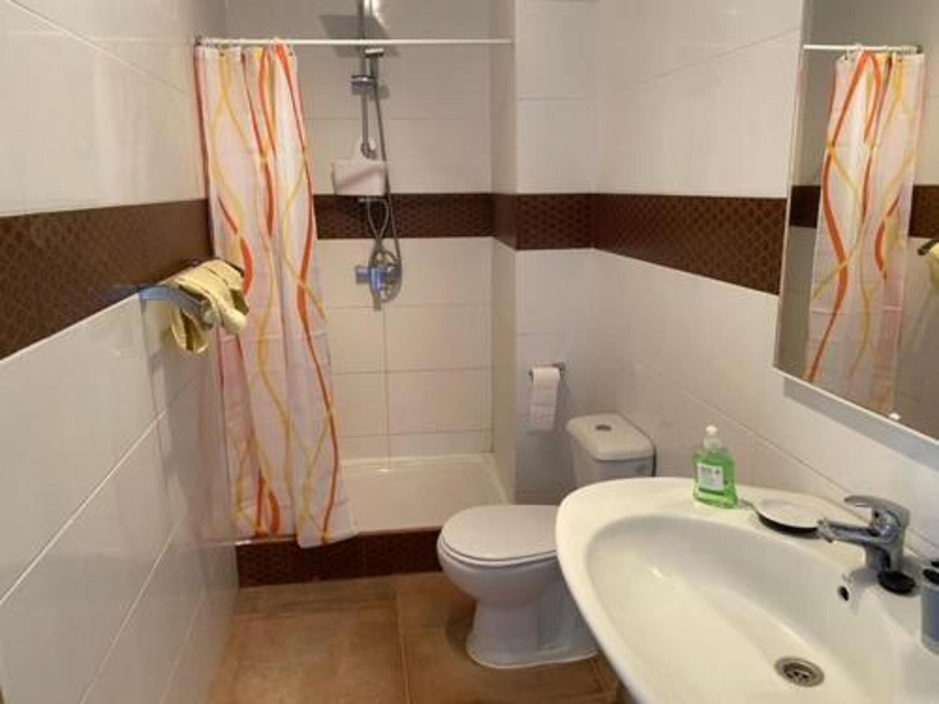 Shower, towels