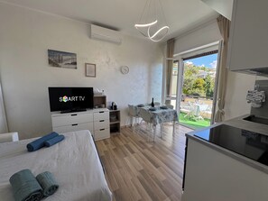 1 chambre, fer et planche à repasser, Wi-Fi, draps fournis
