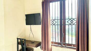 Deluxe Double Room | Free WiFi, bed sheets
